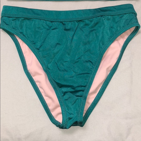 High wasted bikini. Emerald green brand new - Picture 3 of 3